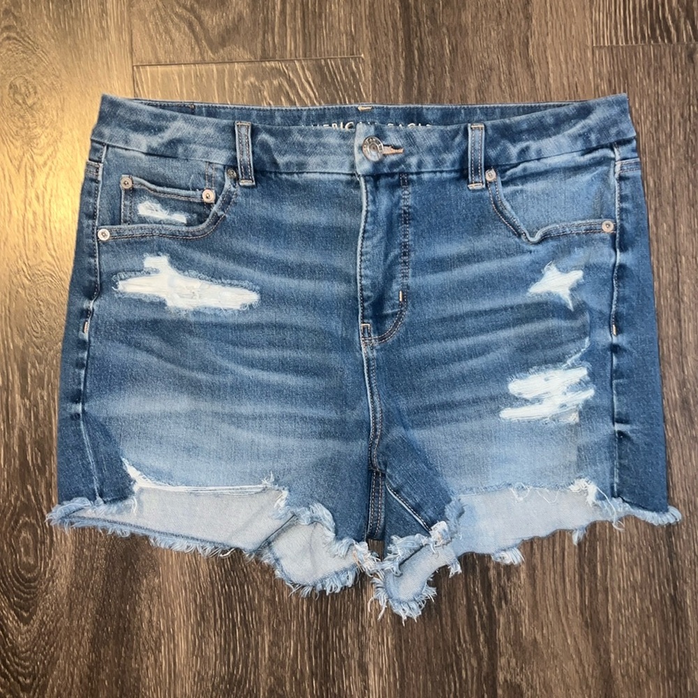 American Eagle curvy midi shorts
